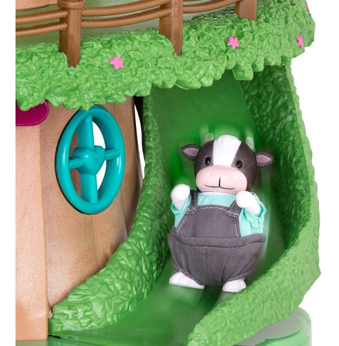Imagen 4 de 8 de Lil Woodzeez Casa Del Arbol 3 Pisos C/ Accesorios Y Manivela Color Marrón