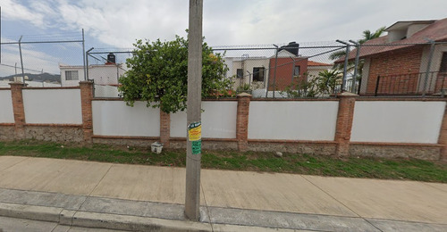 Venta Excelente Casa En Recuperacion Bancaria En Praderas Oaxtepec, Mor