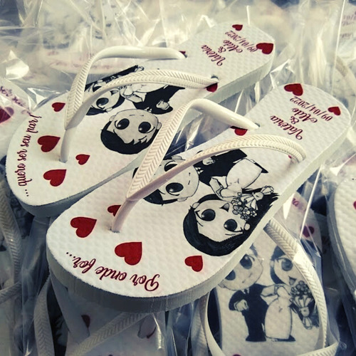 Imagem 5 de 7 de Chinelo Personalizado Para Madrinhas De Casamento Noivinhos