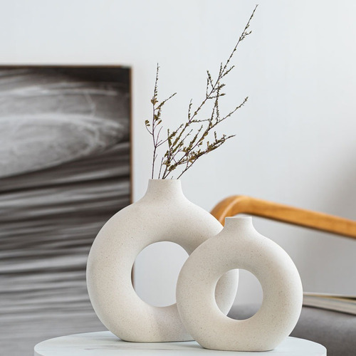 Imagen 3 de 7 de Florero Delicado Moderno Circular Ceramica Arenada Pequeño