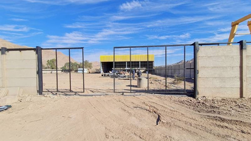 Imagen 2 de 12 de Terreno De 4.000 M2 Con Galpón 750 M2