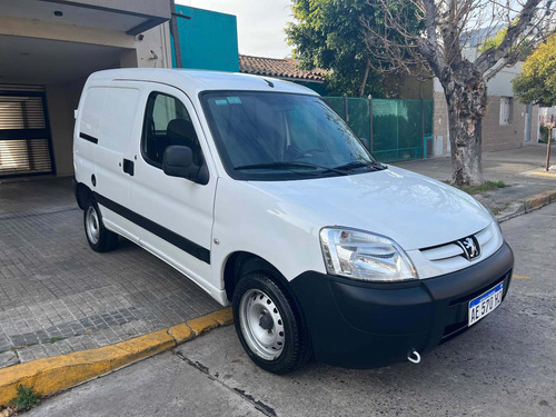 Imagen 6 de 21 de Peugeot Partner 2020 1.6 Hdi Confort