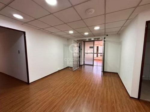 Elegante Oficina Con Espectacular Vista