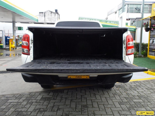 Imagen 10 de 19 de Mitsubishi L200 Sportero