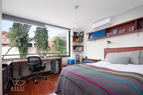 Casa San Carlos Apoquindo Condominio Seguro, 5 Dorm, 4 Baños