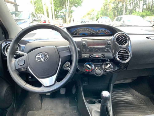 Toyota Etios 1.5 Xls 2015
