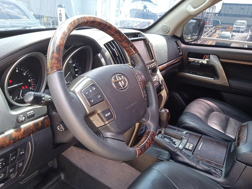 Toyota Lc200