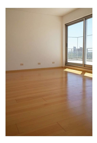 Imagen 3 de 5 de Limpieza Profunda De Piso Flotante