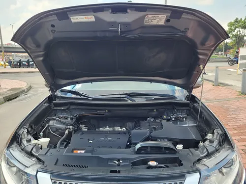 Mitsubishi Outlander 2.4 Kaiteki 4x4 automática