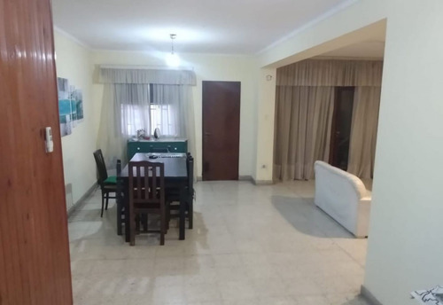 Casa En Venta En San Miguel De Tucumán