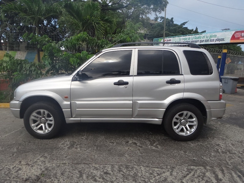 Imagen 7 de 14 de Chevrolet Grand Vitara 4x2