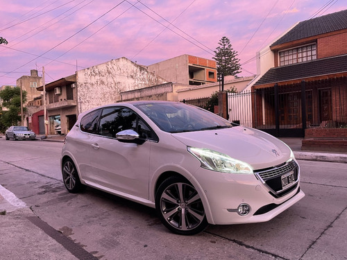 Imagen 23 de 25 de Peugeot 208 No Felline No Gt No Allure