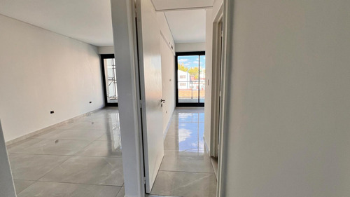 Departamento En Venta, 3 Ambientes En Flores