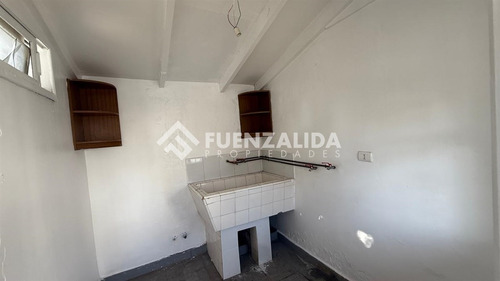 Casa En Arriendo De 5 Dorm. En Ñuñoa