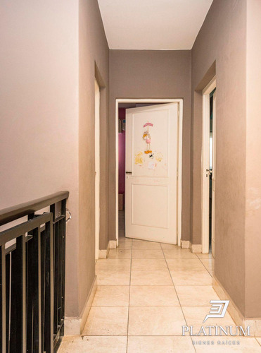 Venta Casa 3 Dormitorios Centro Con Cochera