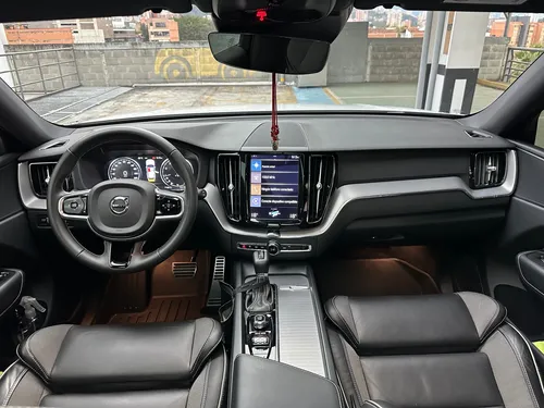 Volvo XC60 2.0 T5 Awd R-design