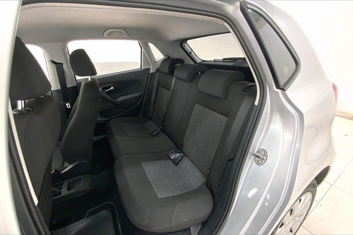 Imagen 18 de 25 de Volkswagen Polo 5 Pts Hb Starline, 16l, Tm5, R-15