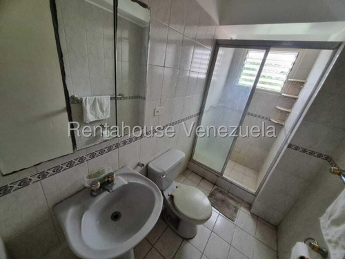 Apartamento En Alquiler Colinas De Santa Monica Mls #25-23716