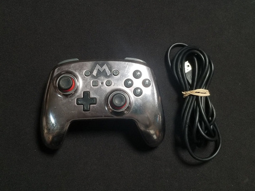 Control Genérico Alámbrico Plata Para Nintendo Switch (Usado)