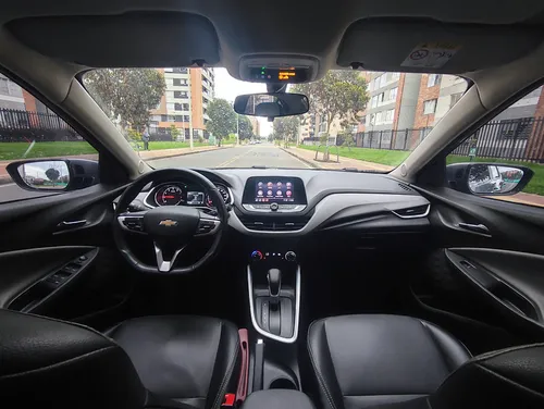 Chevrolet Onix 1.0T Premier Sedan At