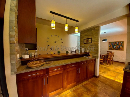 Imagen 10 de 29 de En Venta - Hermosa Casa En Colonia De Sacramento