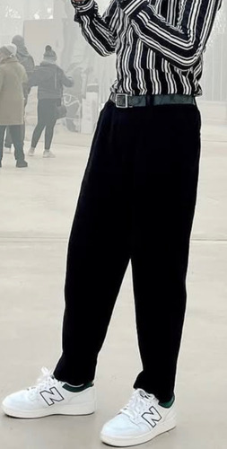 Pantalón Color Negro Zara Talla 32 (Usado)