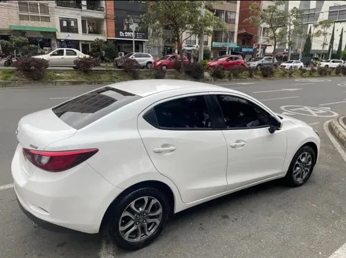Mazda 2 Grand Touring Lx