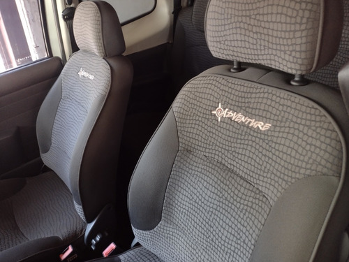 Imagem 7 de 15 de Fiat Strada Adventure 1.8 Flex Cab. Dupla