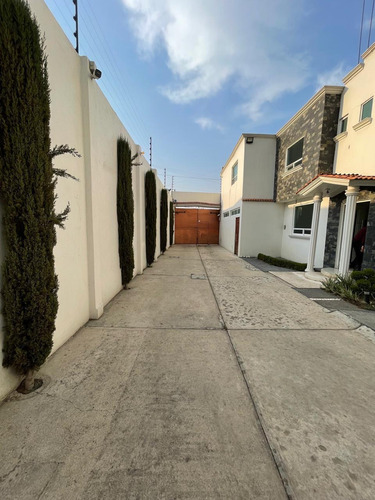 Casa En Renta A 10 Min Del Centro De Metepec