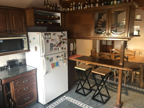Imagen 8 de 30 de Casa Chalet En Venta - 4 Ambientes - Parque Y Pileta - Permuta - Ituzaingo / Padua