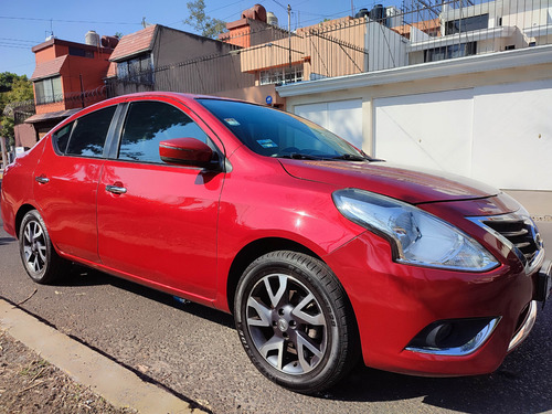Nissan Versa 1.6 Exclusive Navi At