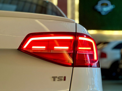 Volkswagen Jetta 2.0 Tsi Highline 4p