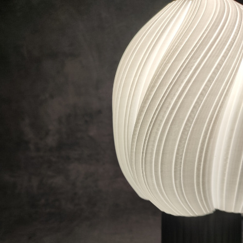 Lampara De Mesa - Velador 3d, Pragma Bodhi Bronce Y Negro Blanco