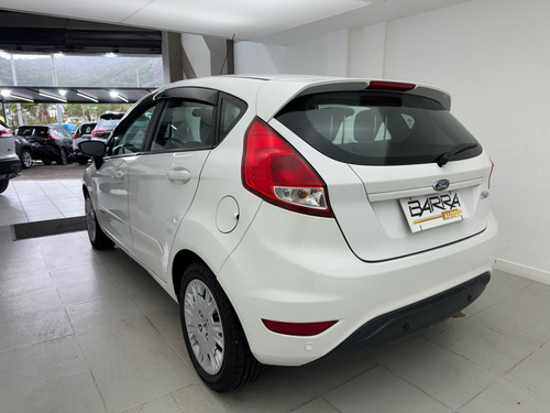 Ford Fiesta 1.6 TI-VCT FLEX SE MANUAL