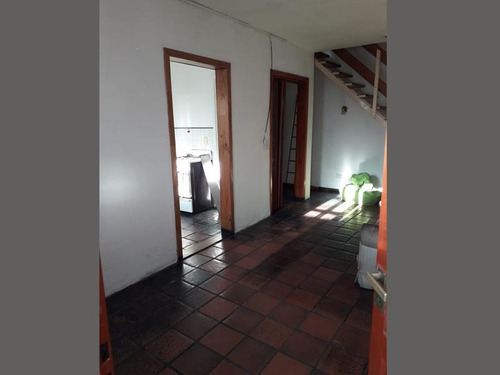 Imagen 3 de 8 de Ph 3 Ambientes Con Entrada Independiente