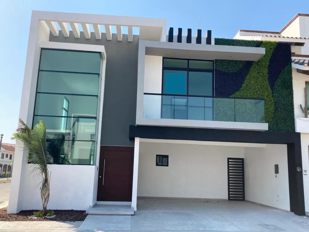 lomas residencial casa en venta en esquina 3 recamaras con alberca y cuarto de servicio