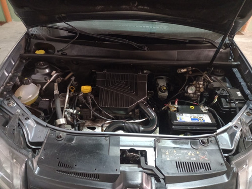 Imagen 12 de 18 de Renault Sandero 1.6 Dynamique 90cv Abs