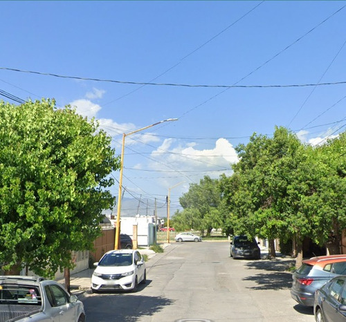 Sk17 Hermosa Casa En Venta, En Excelente Estado Ideal Para Iniciar Tu Patrimonio En Cruz Del Aire Saltillo Coahuila,pago Accesible En 2 Exhibiciones, Solo Recursos Propios. No Infonavit