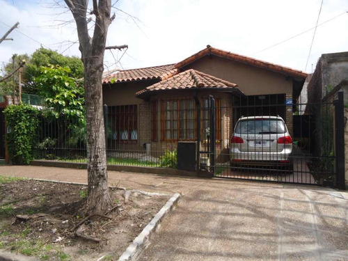 Imagen 2 de 14 de Chalet En Venta En Ituzaingo Sur