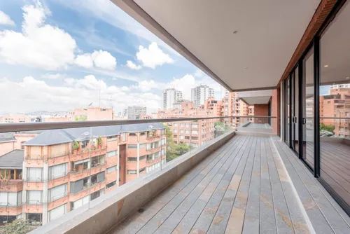 Apartamento En Venta En Los Rosales. Cod V4004