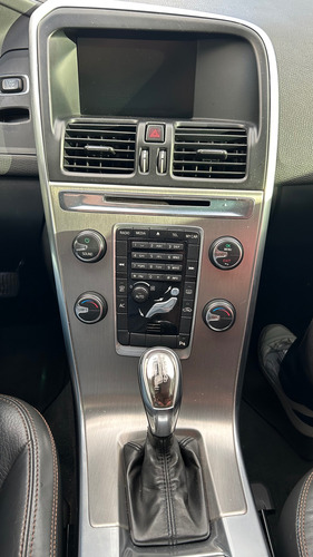 Volvo XC60 2.0 T5 Dynamic 5p