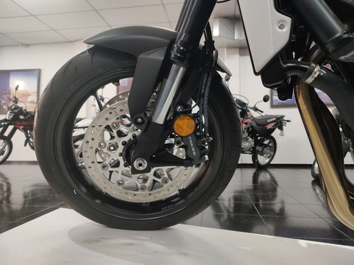 Honda Cb1000r
