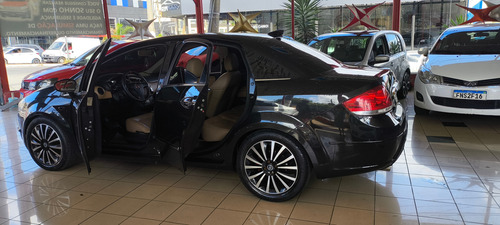 Fiat Linea 1.8 16v Absolute Flex Dualogic 4p