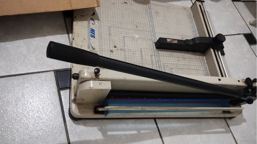 Hfs(r) A3 16 Pulgadas Guillotina Para Papel Max. 400 Hojas (Usado)