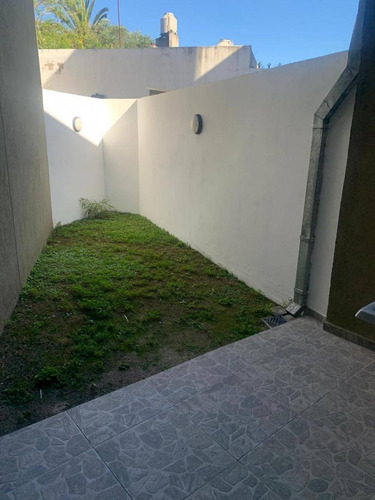 Imagen 8 de 9 de Venta Duplex 4 Amb. Ituzaingo Norte - Bruselas Esq Paysandu