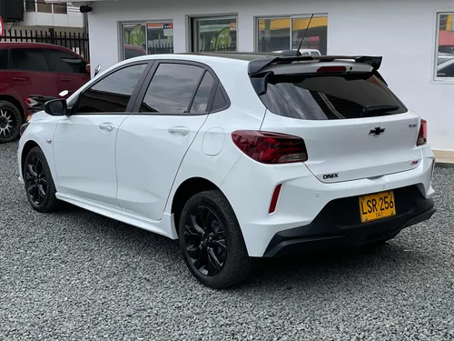 Chevrolet Onix 1.0T Rs Mt