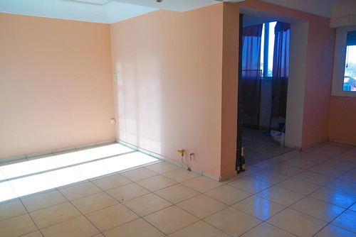 Imagen 3 de 14 de Departamento Sobre Bv. Segui