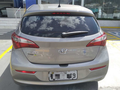 Imagem 2 de 8 de Hyundai Hb20 2016 1.0 Comfort Plus Flex 5p