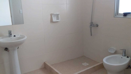 Venta Apartamento 1 Dormitorio Tres Cruces Terraza Y Garaje