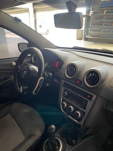 Volkswagen Voyage 1.6 Highline 101cv